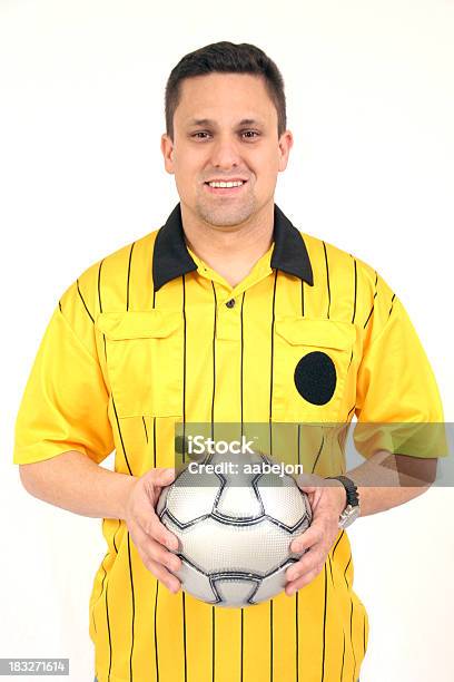 Árbitro De Futebol - Fotografias de stock e mais imagens de Adulto - Adulto, Amarelo, Autoridade