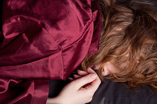 istock Young sleeping woman in velvet 183271857