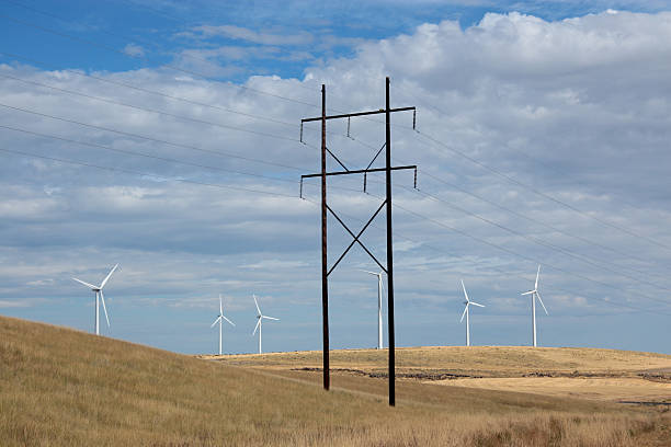 turbinas eólicas - idaho landscape power equipment electricity pylon imagens e fotografias de stock