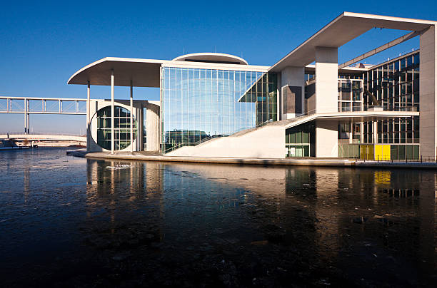 istock Marie-Elisabeth-Lüders-Haus, Berlin 183273099