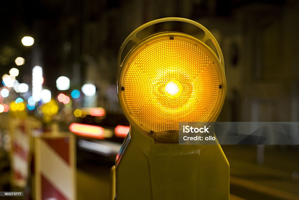 Street Absperrungen nicht passieren dürfen Licht bei Nacht-Verkehr in den Hintergrund - Lizenzfrei Verkehr Stock-Foto