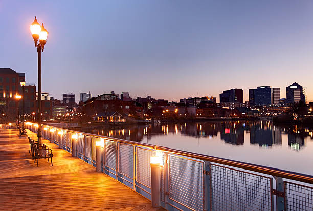 wilmington waterfront - delaware wilmington waterfront skyline stock-fotos und bilder