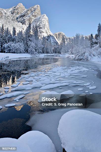 Foto de Yosemite No Inverno e mais fotos de stock de Califórnia - Califórnia, Destino turístico, Exterior