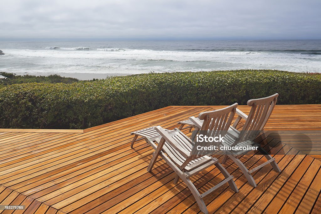 Terrasse mit Blick auf das Meer - Lizenzfrei Aussicht genießen Stock-Foto