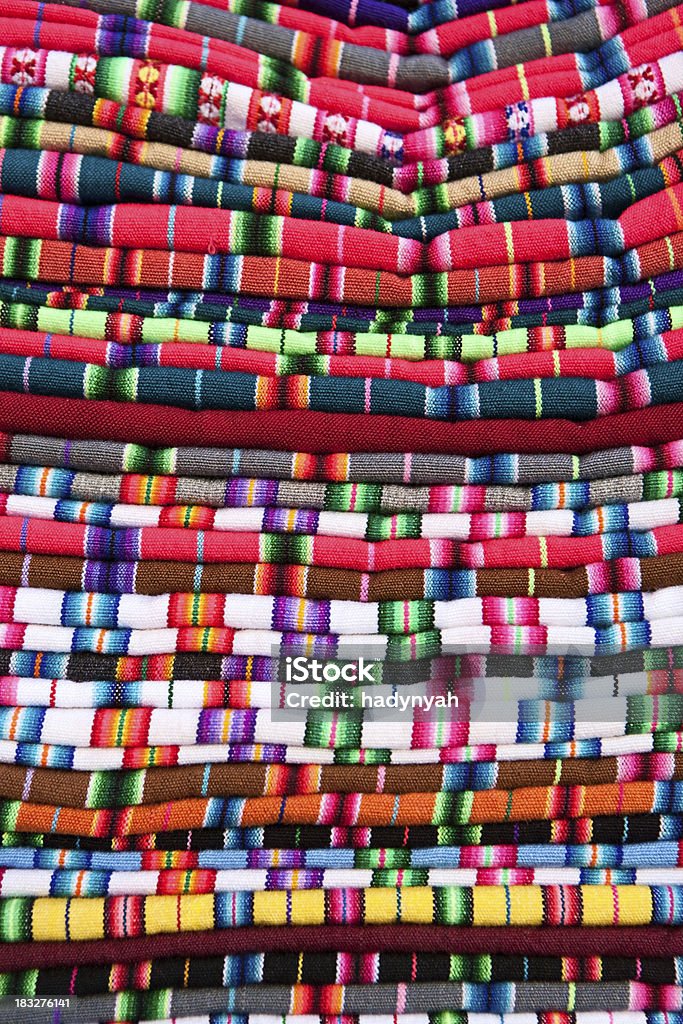 Bolivien tissus et vêtements colorés à la vente, Copacabana Boli - Photo de Abstrait libre de droits