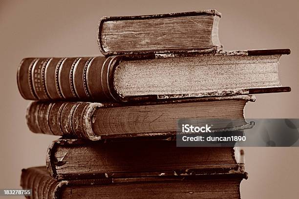 I Libri - Fotografie stock e altre immagini di Antico - Vecchio stile - Antico - Vecchio stile, Archivio, Arte, Cultura e Spettacolo