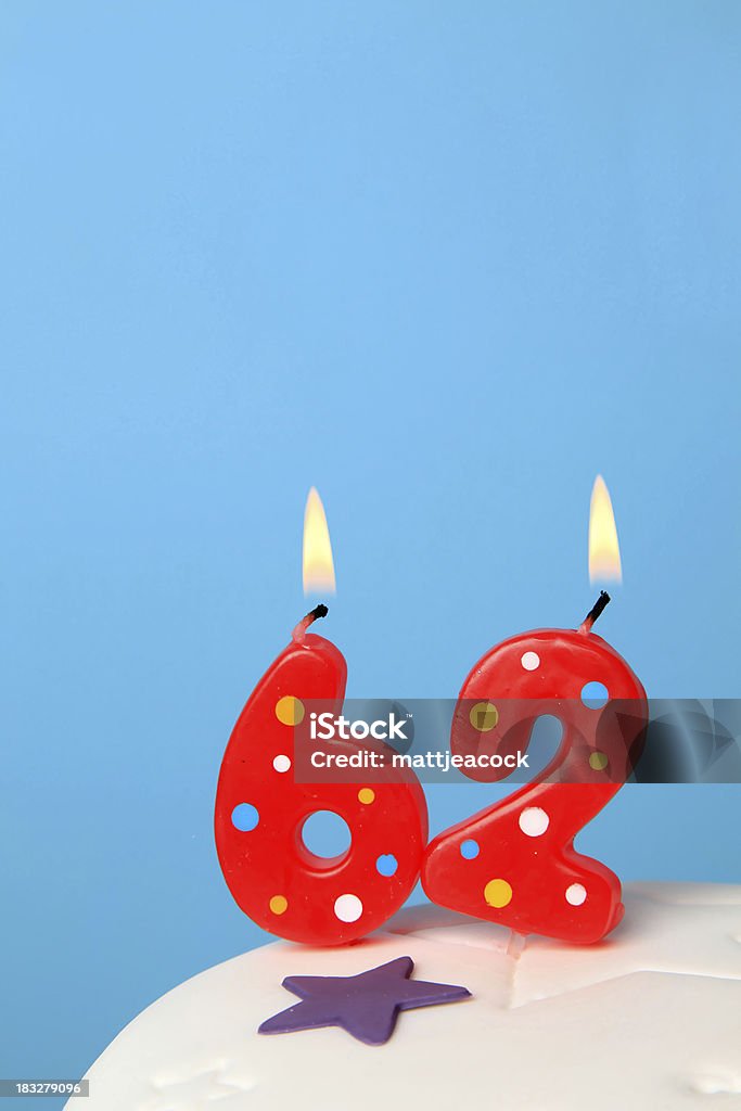 62° compleanno candele - Foto stock royalty-free di A forma di stella