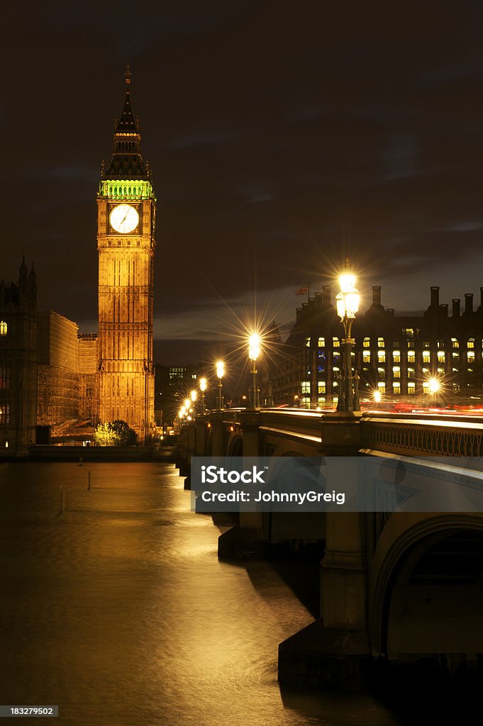 Big Ben e Westminster Bridge à noite - Foto de stock de 2000-2009 royalty-free