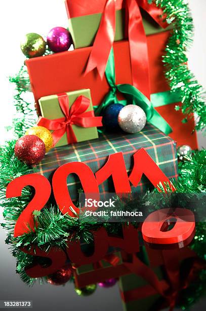 Stary I Na Nowy Rok - zdjęcia stockowe i więcej obrazów Bez ludzi - Bez ludzi, Bombka, Boże Narodzenie