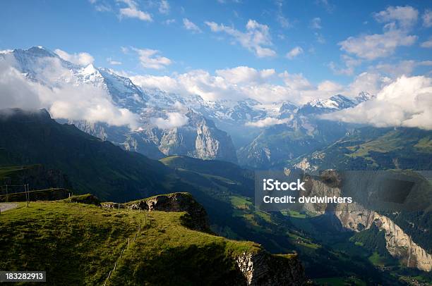Lauterbrunnen Valley Stockfoto und mehr Bilder von Alpen - Alpen, Aster, Berg