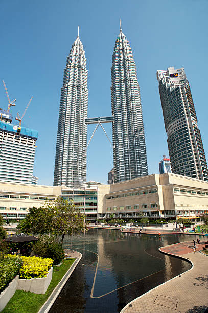 istock Twin Towers, Kuala Lumpur, Malaysia 183282929