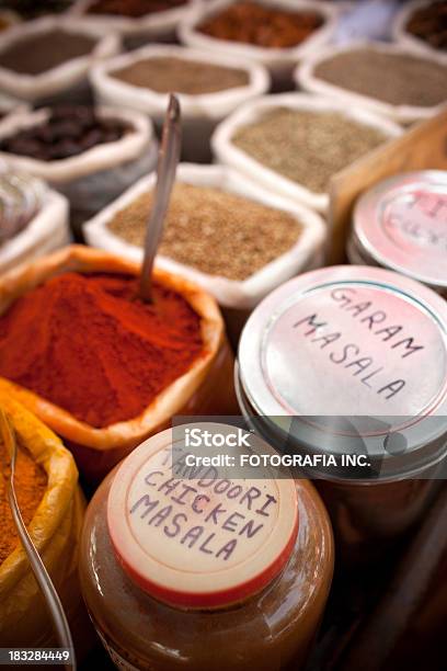 Foto de Especiarias Indianas e mais fotos de stock de Condimento - Temperos - Condimento - Temperos, Alimentação Saudável, Açafrão