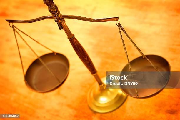 Foto de Balança Da Justiça e mais fotos de stock de Balança da Justiça - Balança da Justiça, Sistema Legal, Balança