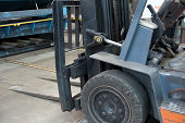 gabelstapler-streitwagen-elevateur.jpg?b=1&s=170x170&k=20&c=_ba45D6IuP5t9OFThuqU9YPhvXLSNOJGXTV4iAIhzFU=