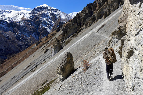 muktinath phedi. thorong l.a. circuito de los annapurnas & everest. nepal motivos. - muktinath fotografías e imágenes de stock