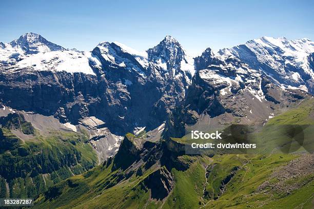 Schilthorn - Fotografias de stock e mais imagens de Alpes Europeus - Alpes Europeus, Ao Ar Livre, Campo agrícola