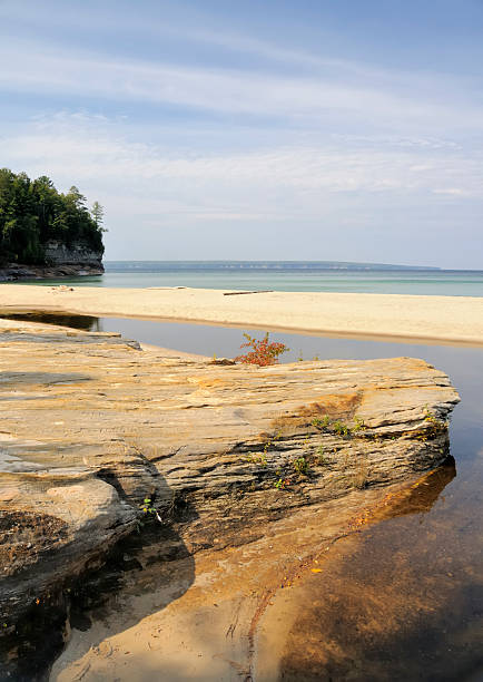 istock Miners Beach, Pictured Rocks National Lakeshore 183287734