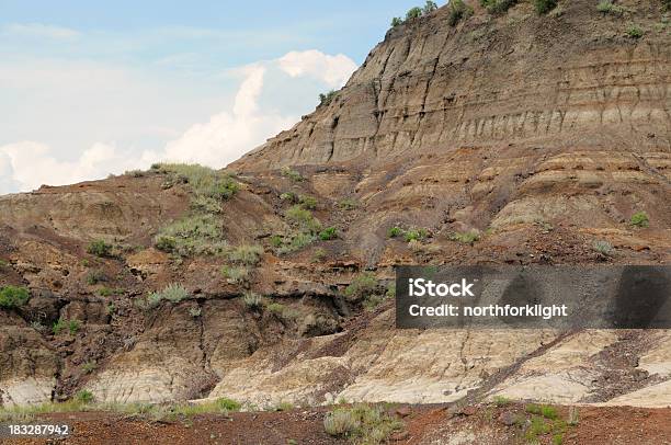 Alberta Badlands - zdjęcia stockowe i więcej obrazów Alberta - Alberta, Badlands, Bajeczne kominy i iglice skalne