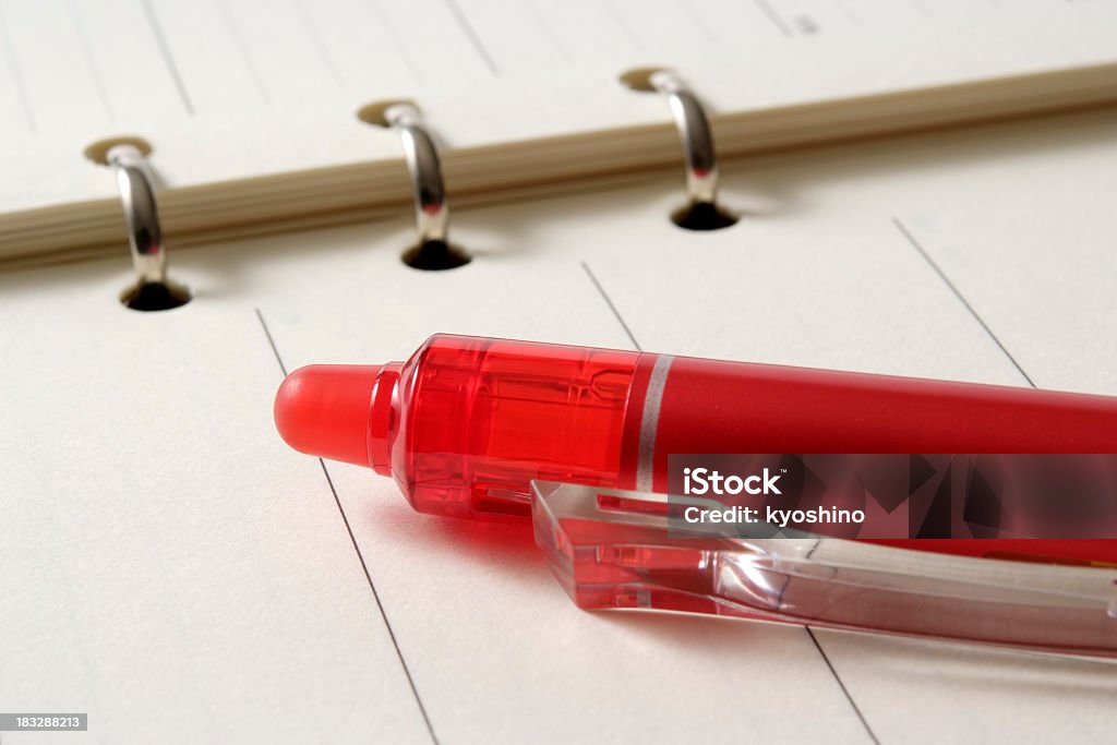 Close -up shot of オープンブランク手帳に赤ペン - からっぽのロイヤリティフリーストックフォト
