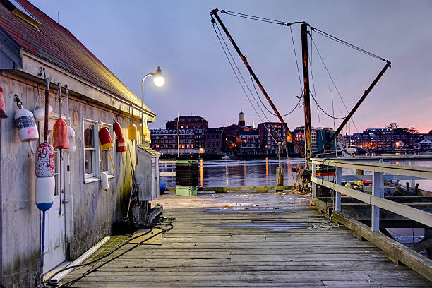 istock Fishing pier in Kittery, Maine 183289284