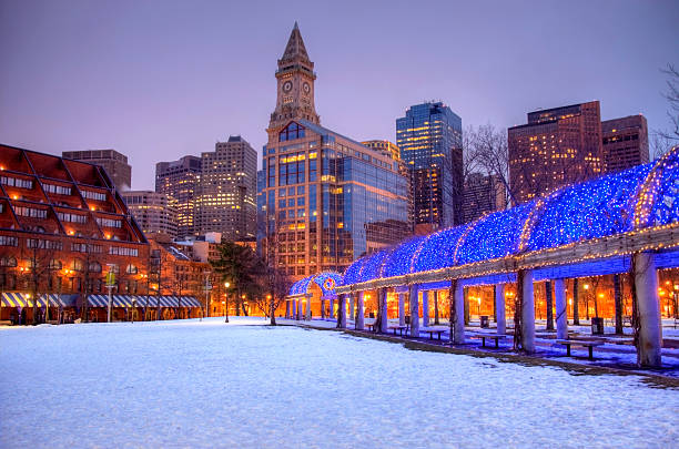 праздники в бостоне - boston winter snow massachusetts стоковые фото и изображения