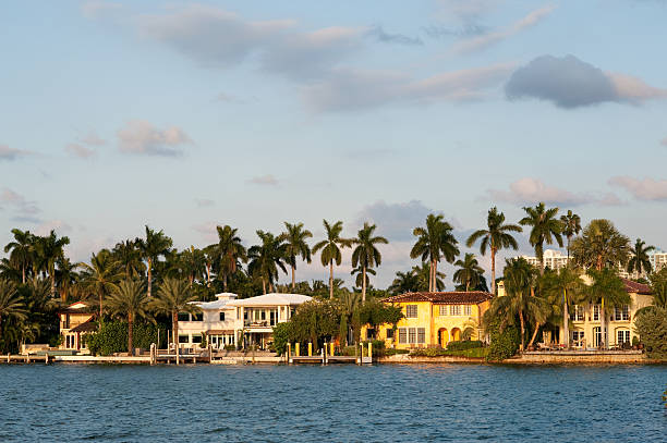istock Luxury Homes on Biscayne Bay South Miami Beach 183290383