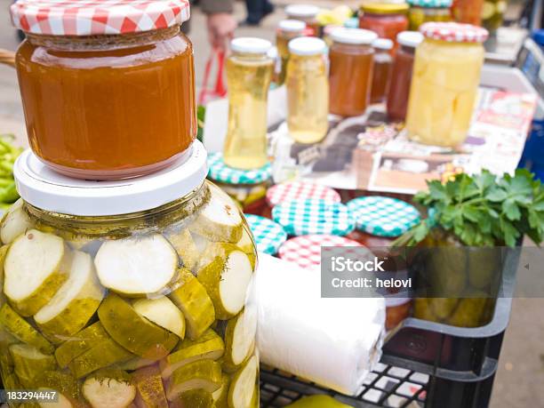 Photo libre de droit de Confitures Faits Maison banque d'images et plus d'images libres de droit de Aliment en saumure - Aliment en saumure, Jus, Achards