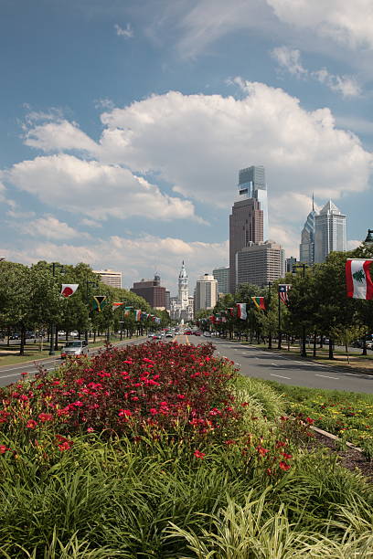 istock Philadelphia city view 183294525