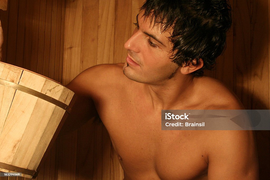 Hombre en el Sauna - Foto de stock de Foto natural libre de derechos