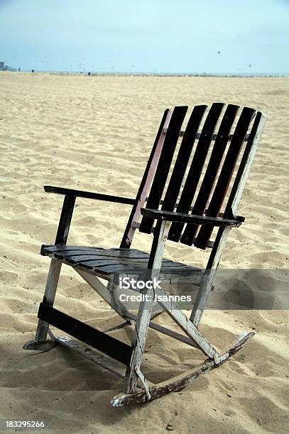 Beachchair — стоковые фотографии и другие картинки Антиквариат - Антиквариат, Пенсия - Темы, Пляж