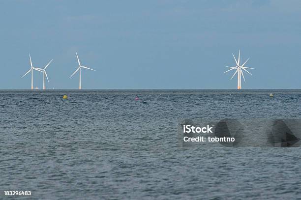 Offshorewindpark In England Stockfoto und mehr Bilder von Agrarbetrieb - Agrarbetrieb, Einheitlichkeit, Elektrizität