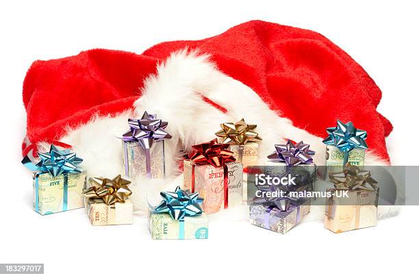 Prezent Z Pieniędzy - zdjęcia stockowe i więcej obrazów Boże Narodzenie - Boże Narodzenie, Brytyjska waluta, Symbol funta