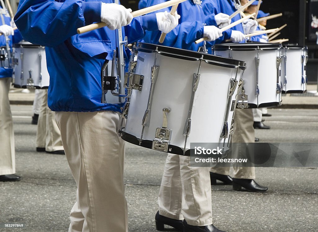Banda de fanfarra/marcial bateristas - Foto de stock de Banda de Marcha royalty-free