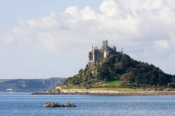 istock St Michael's Mount on the coast of Cornwall 183298214