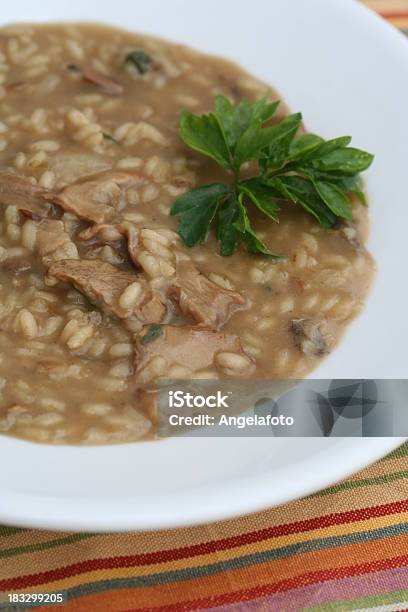 Photo libre de droit de Risotto De Champignons banque d'images et plus d'images libres de droit de Ail - Légume à bulbe - Ail - Légume à bulbe, Aliment, Aliments et boissons