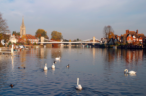 England, Chilterns, Buckinghamshire, Marlow, the church and historic suspension bridge over the River Thames
