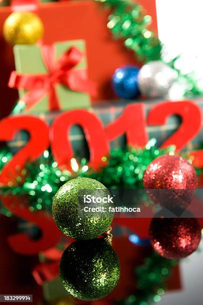 クリスマスボール2012 年 - おもちゃのストックフォトや画像を多数ご用意 - おもちゃ, お土産, お祝い