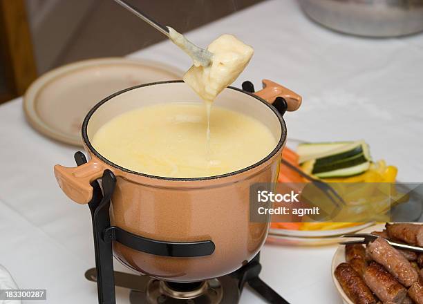 Fondue - zdjęcia stockowe i więcej obrazów Dip - Dip, Fondue, Fotografika