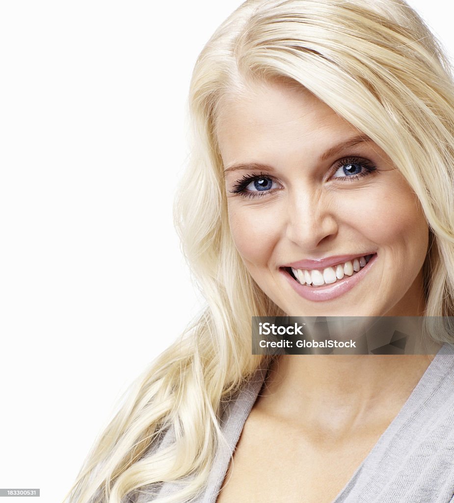 Jovens caucasiana mulher sorridente contra fundo branco - Royalty-free 20-29 Anos Foto de stock