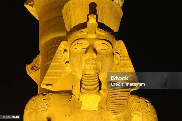 Foto de Ramsés Siga Por Diária e mais fotos de stock de Dourado - Descrição de Cor - Dourado - Descrição de Cor, Ouro - Metal, Rio Nilo