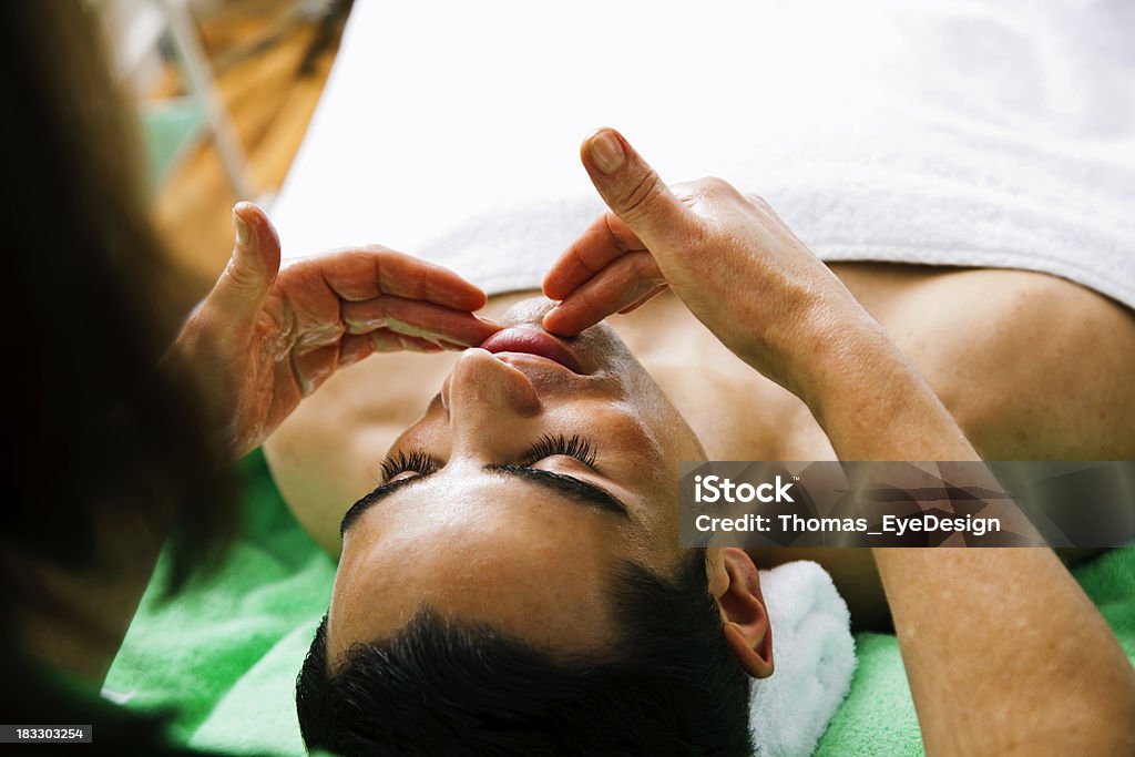Mann, bekommen eine Kopfmassage - Lizenzfrei Alternative Behandlungsmethode Stock-Foto
