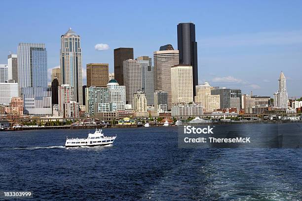 Skyline Di Seattle Washington - Fotografie stock e altre immagini di Seattle - Seattle, Affari, Ambientazione esterna