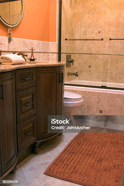Os Interiores De Casa De Banho De Luxo - Fotografias de stock e mais imagens de Casa de banho - Casa de banho, Série de mudança de look, Casa de Banho - Instalação Doméstica