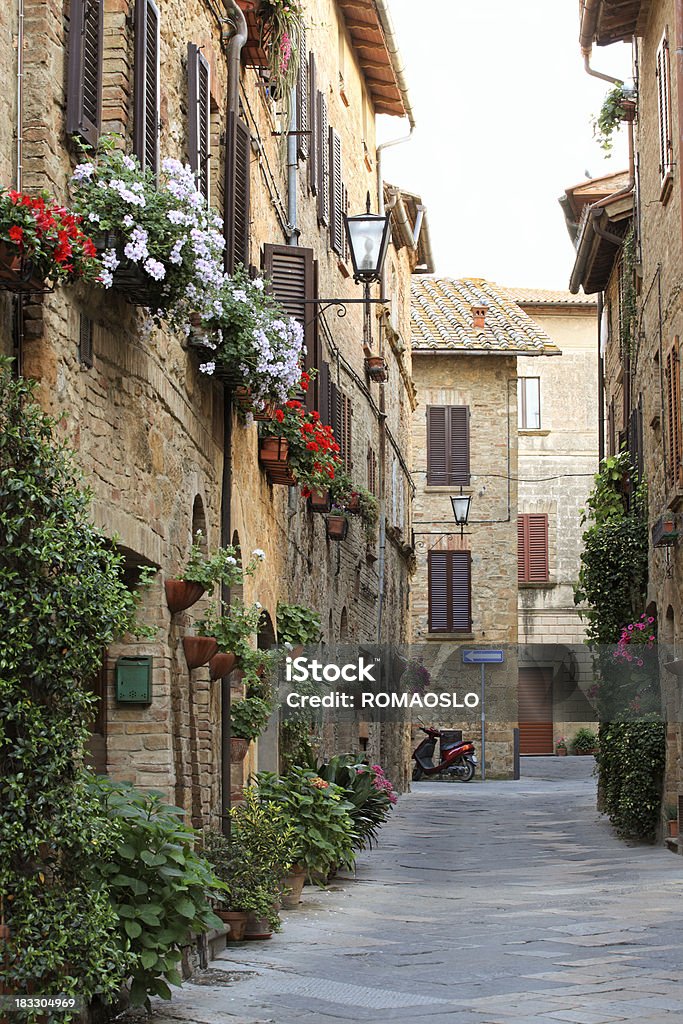 Idillio street di Pienza, la Val d'Orcia Toscana, Italia - Foto stock royalty-free di Casa