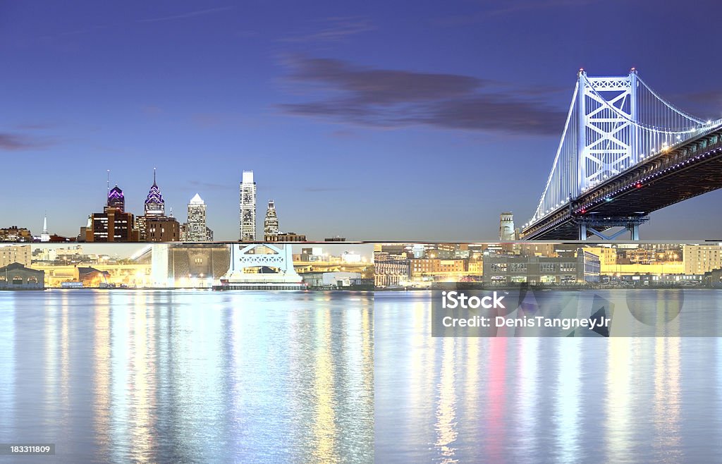 Vue sur la ville de Philadelphie et le pont Ben Franklin - Photo de Philadelphie libre de droits