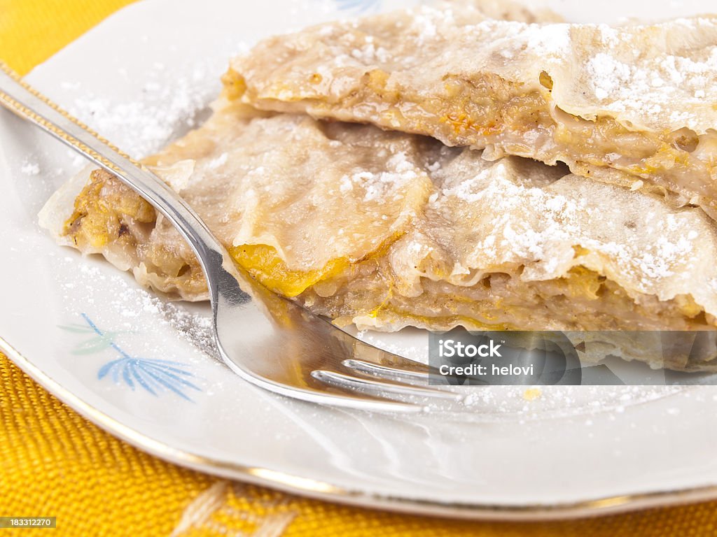 strudel aux pommes - Photo de Aliment libre de droits