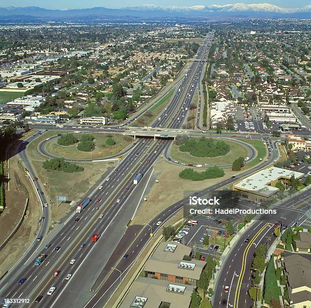 Autostrada Interscambio Nel Sud Della California - Fotografie stock e altre immagini di Ambientazione esterna - Ambientazione esterna, Automobile, Autostrada