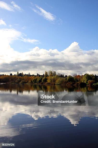 Photo libre de droit de Eau Bleu Ciel Blanc banque d'images et plus d'images libres de droit de Automne - Automne, Blanc, Canada