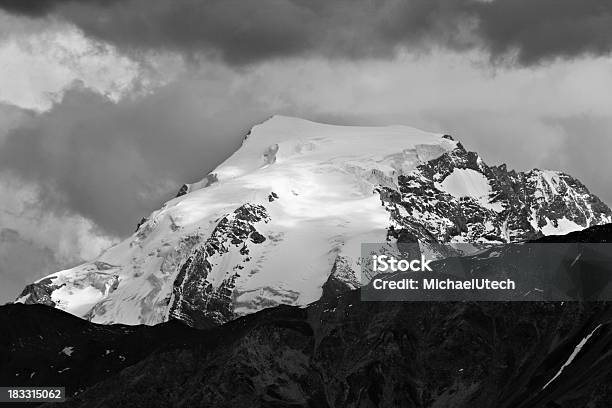 Foto de Ortler Itália e mais fotos de stock de Alpes europeus - Alpes europeus, Alto - Descrição Geral, Beleza natural - Natureza