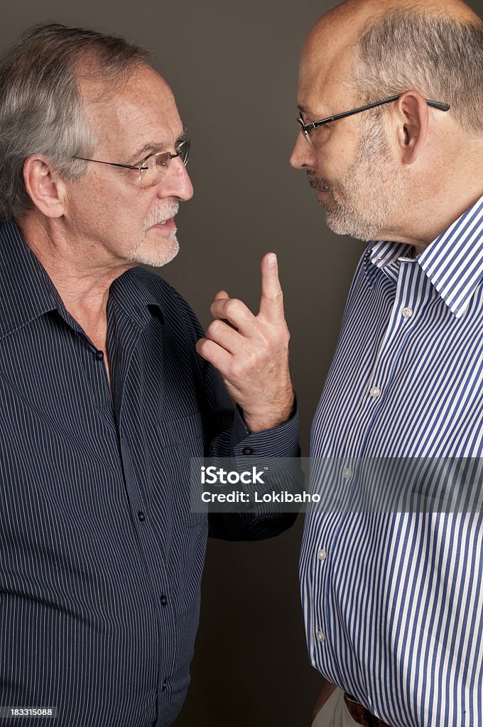 Par de homens idosos discutir - Royalty-free Berrar Foto de stock